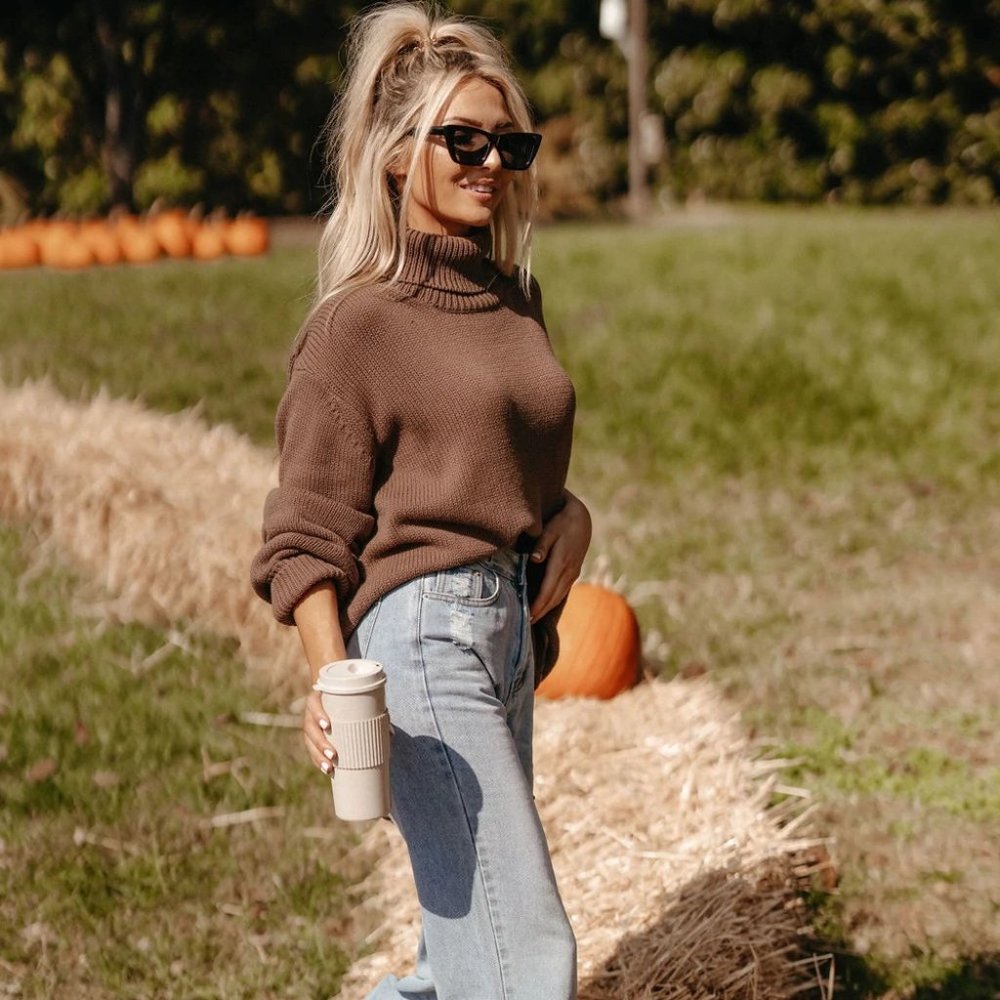 NWT KITTENISH VIBING TURTLENECK SWEATER SIZE L